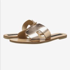 Steven by Steve Madden “STEVEN NEW YORK Greece” Sandal Sz 7.5. Gold/copper color